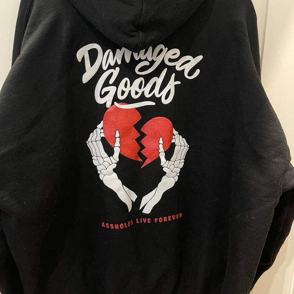 Damaged goods 💔 - Picture 3 of 3